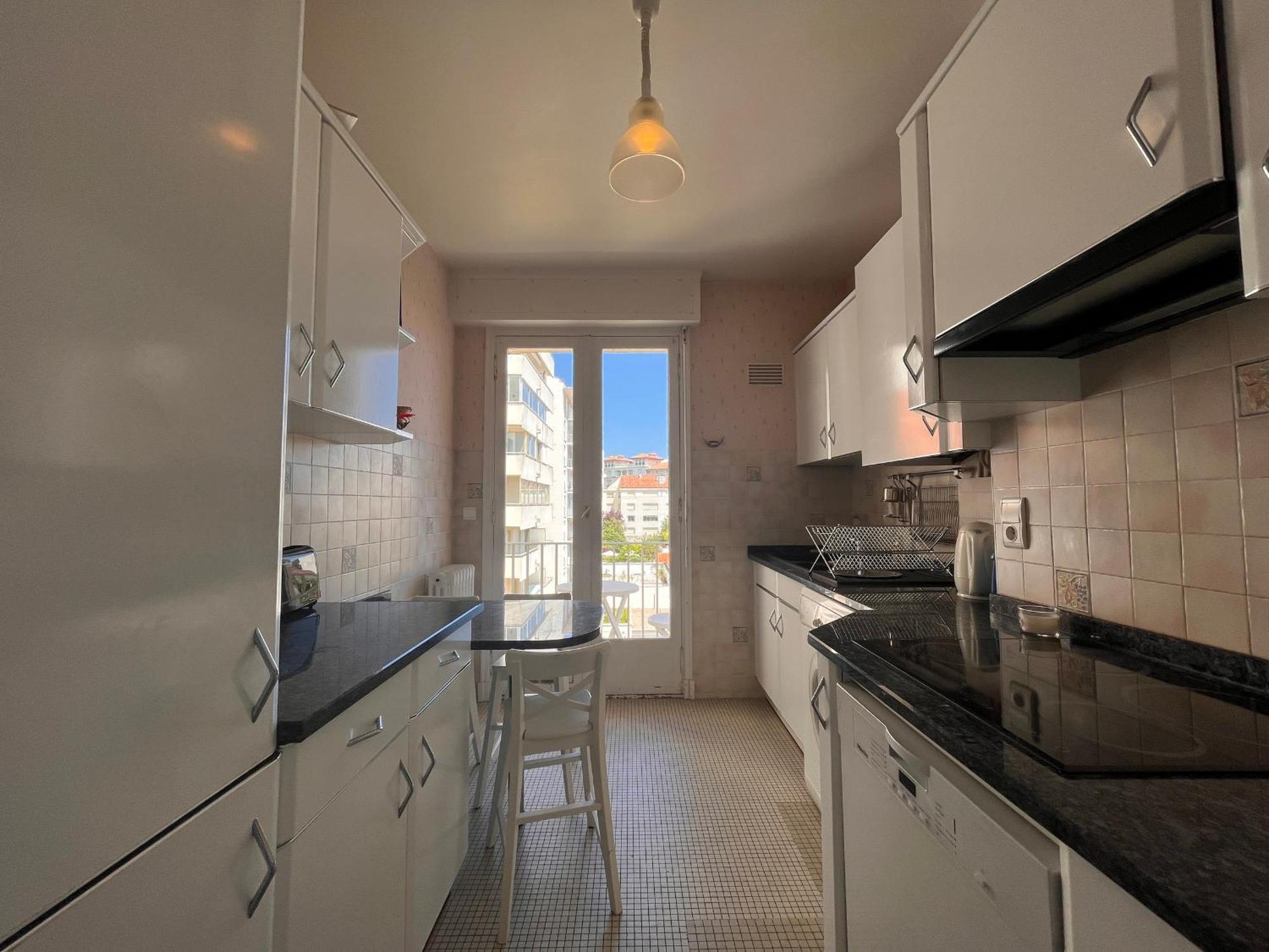 Appartement Lumineux, Proche Plage, Balcon, Parking, Wifi - Fr-1-239-962 サン＝ジャン＝ド＝リュズ エクステリア 写真