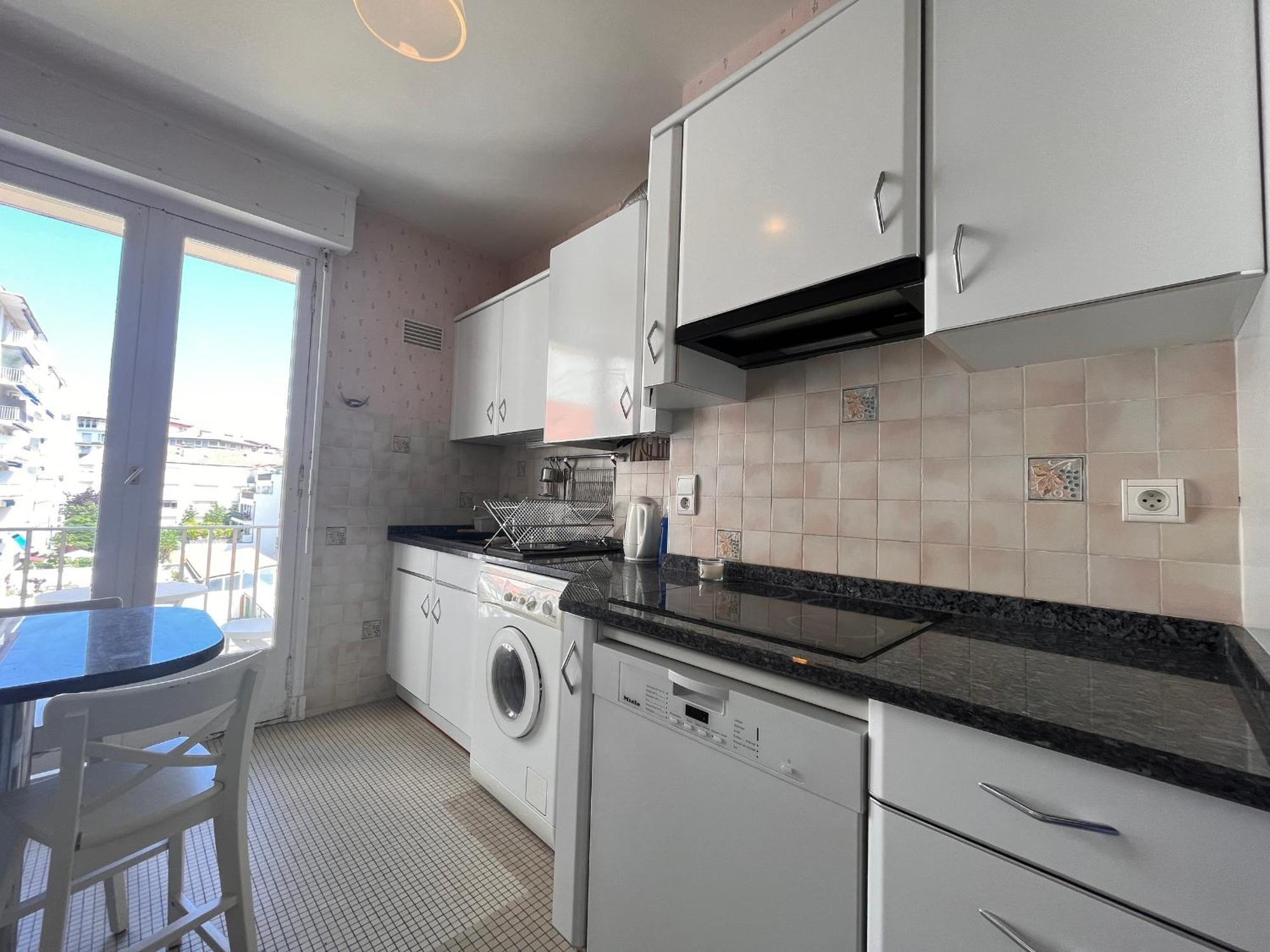 Appartement Lumineux, Proche Plage, Balcon, Parking, Wifi - Fr-1-239-962 サン＝ジャン＝ド＝リュズ エクステリア 写真